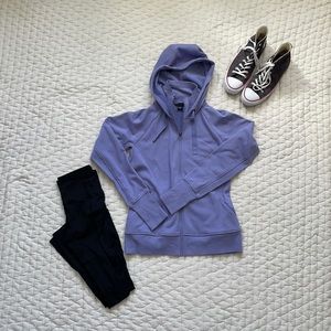 ATHELTA fitted zip-up hooded jacket